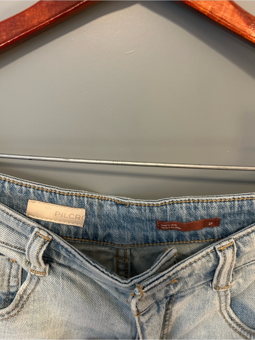 Pilcro Light Wash Denim Women's High-Rise Shorts by - Picture 3 of 3